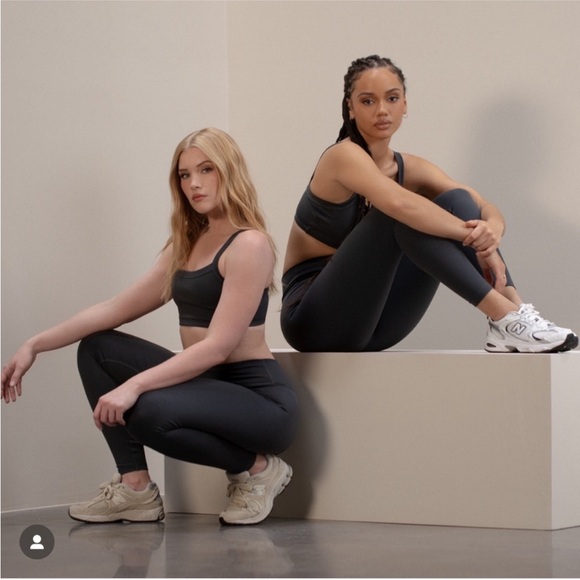 THIRTY YEARS black high rise lounge leggings - Picture 3 of 9